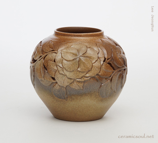 ceramic artwork_dawn by Jeonghun, Lee