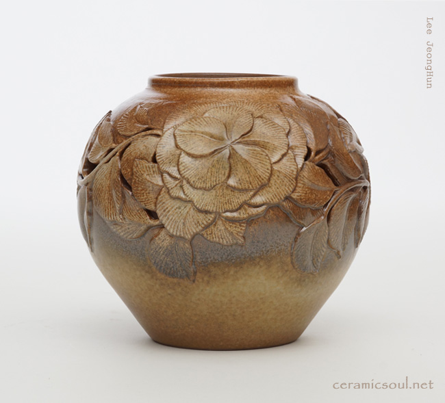 ceramic artwork_dawn by Jeonghun, Lee
