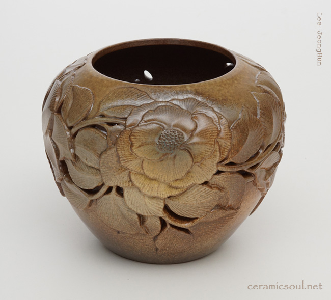 ceramic artwork_devotion by Jeonghun,Lee